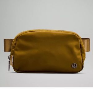COPY - NWT Lululemon Belt Bag in burnt caramel